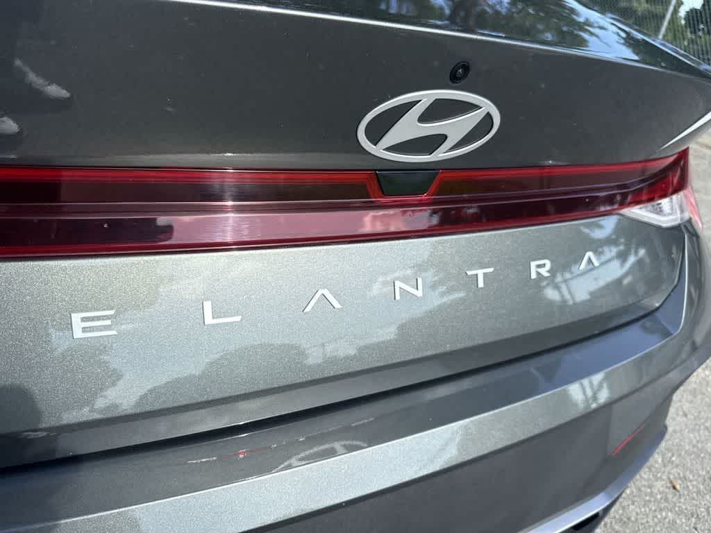 Thumbnail: 2025 Hyundai Elantra - 11