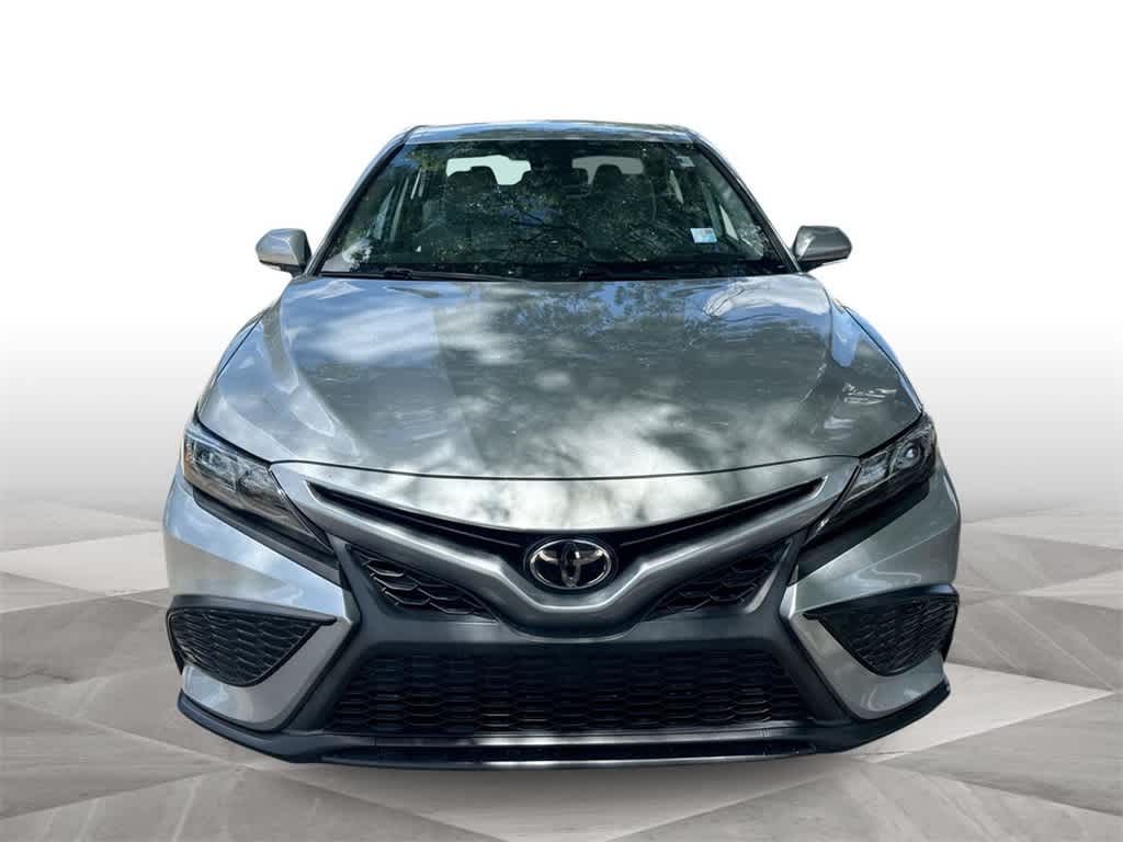 Thumbnail: 2022 Toyota Camry - 3