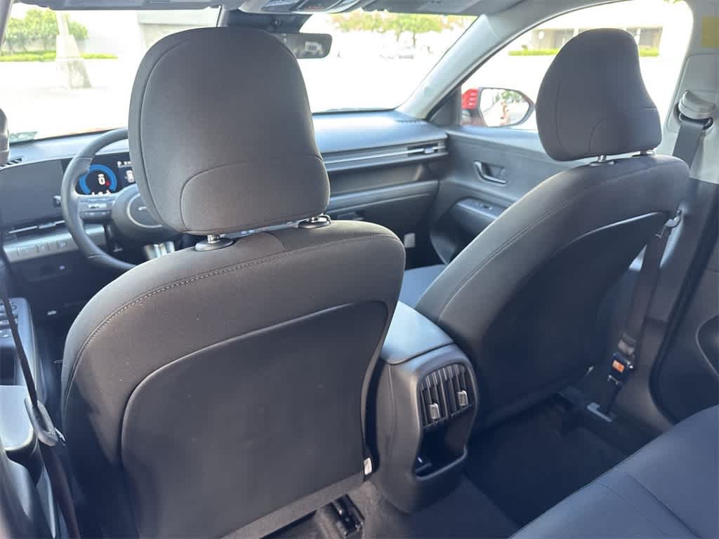 2025 Hyundai Kona SEL 23
