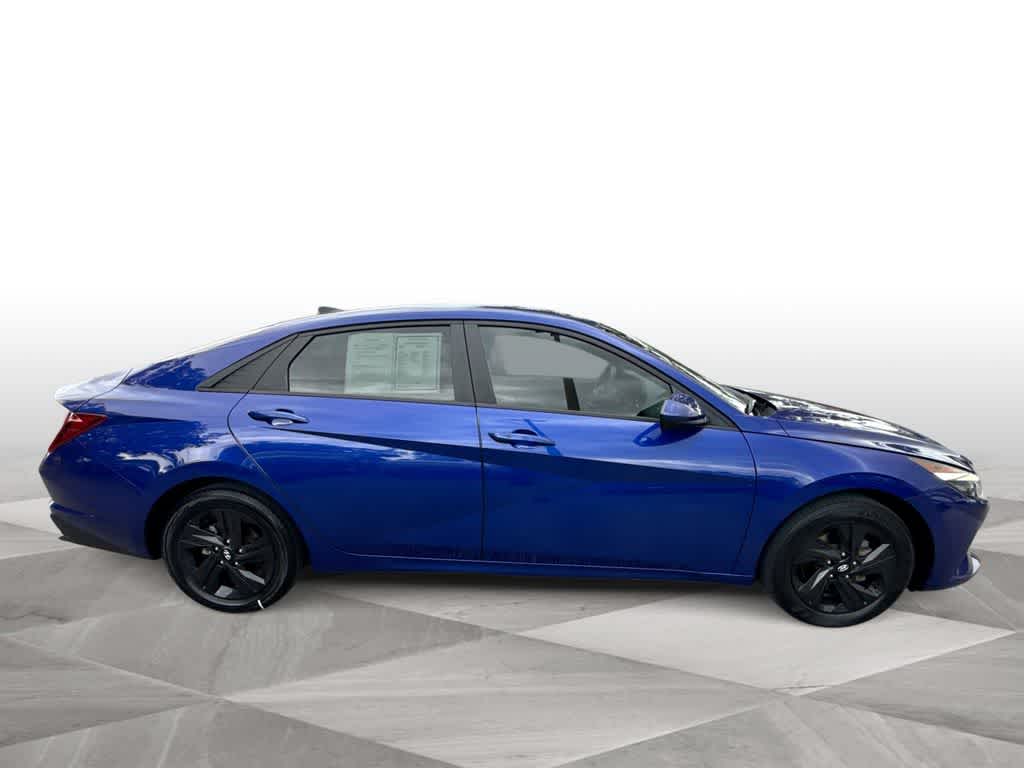 Thumbnail: 2023 Hyundai Elantra - 9