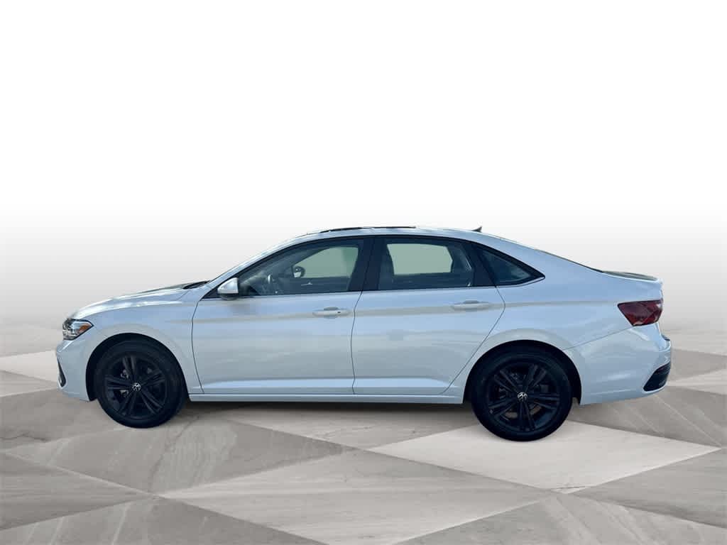 Thumbnail: 2023 Volkswagen Jetta - 5