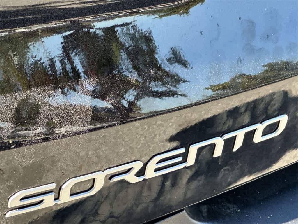 Thumbnail: 2023 Kia Sorento - 10