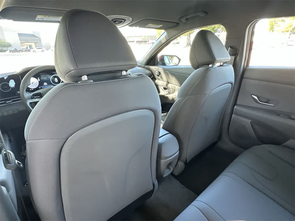 Thumbnail: 2024 Hyundai Elantra - 23