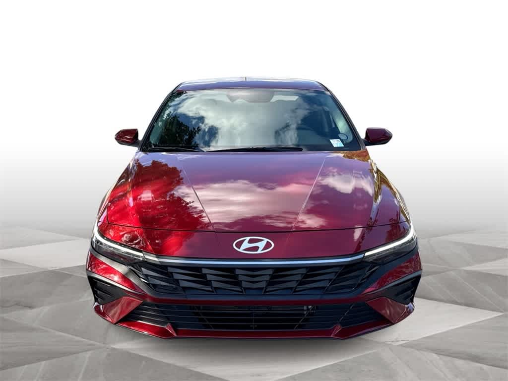 Thumbnail: 2024 Hyundai Elantra - 3