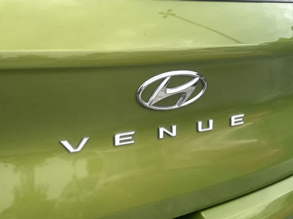 Thumbnail: 2023 Hyundai Venue - 11