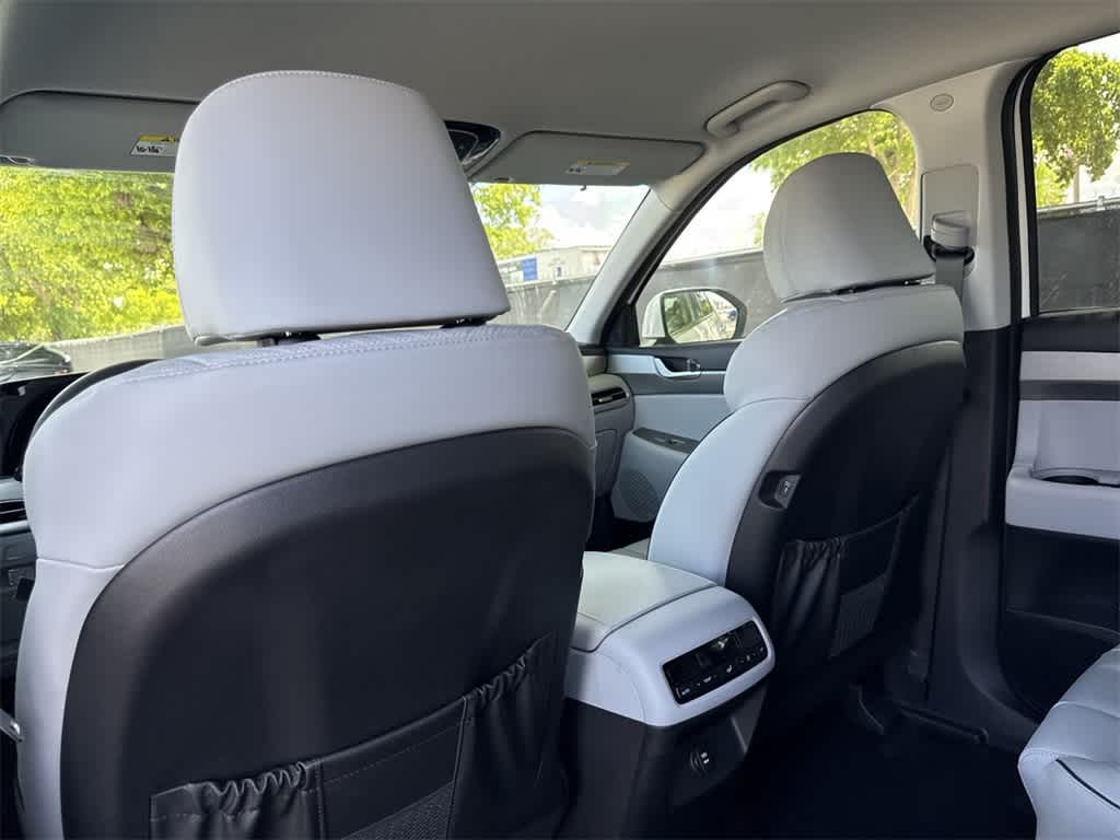 2025 Hyundai Palisade SEL 23