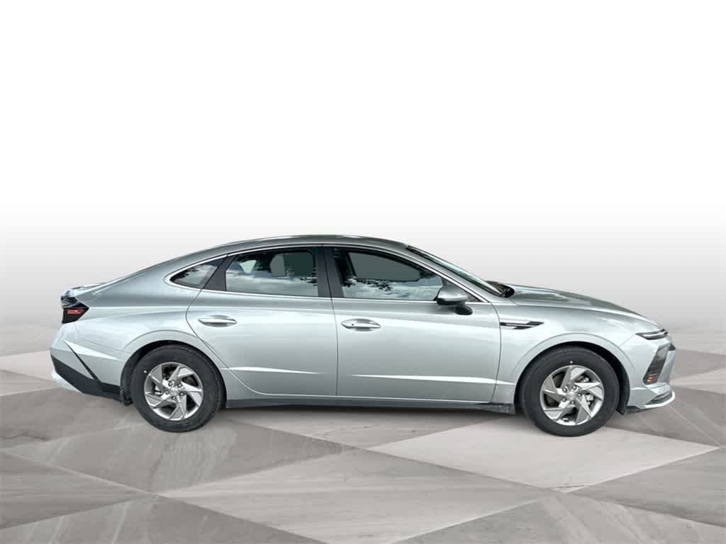 Thumbnail: 2025 Hyundai Sonata - 9