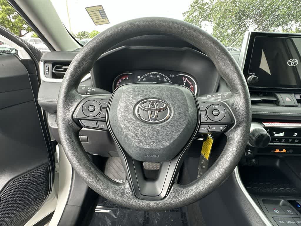Thumbnail: 2025 Toyota RAV4 - 27