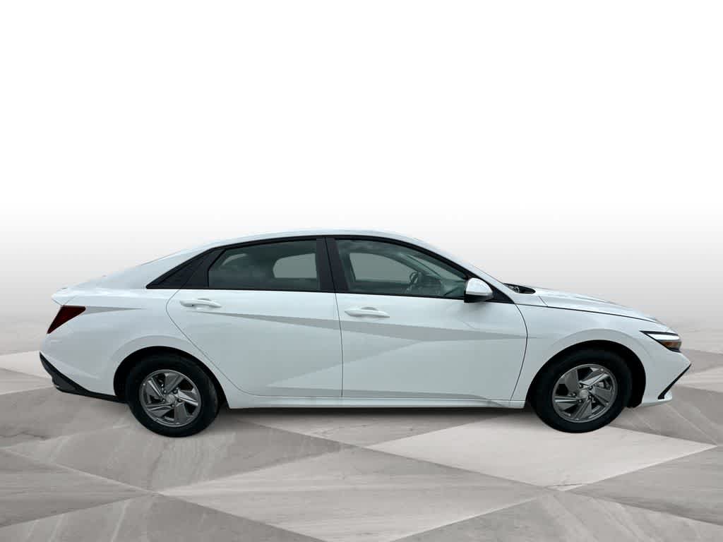 Thumbnail: 2026 Hyundai Elantra - 9