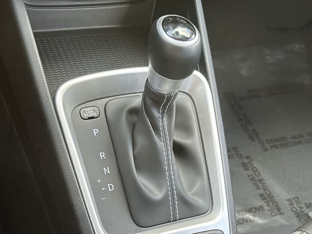 Thumbnail: 2025 Hyundai Venue - 21