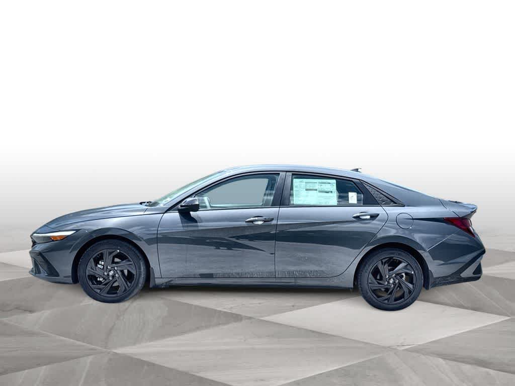 Thumbnail: 2026 Hyundai Elantra - 5