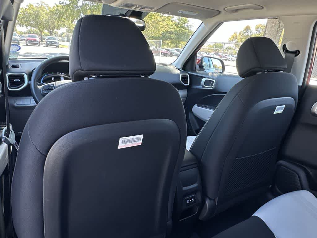 Thumbnail: 2025 Hyundai Venue - 23