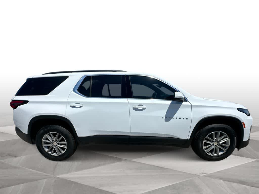 Thumbnail: 2023 Chevrolet Traverse - 9