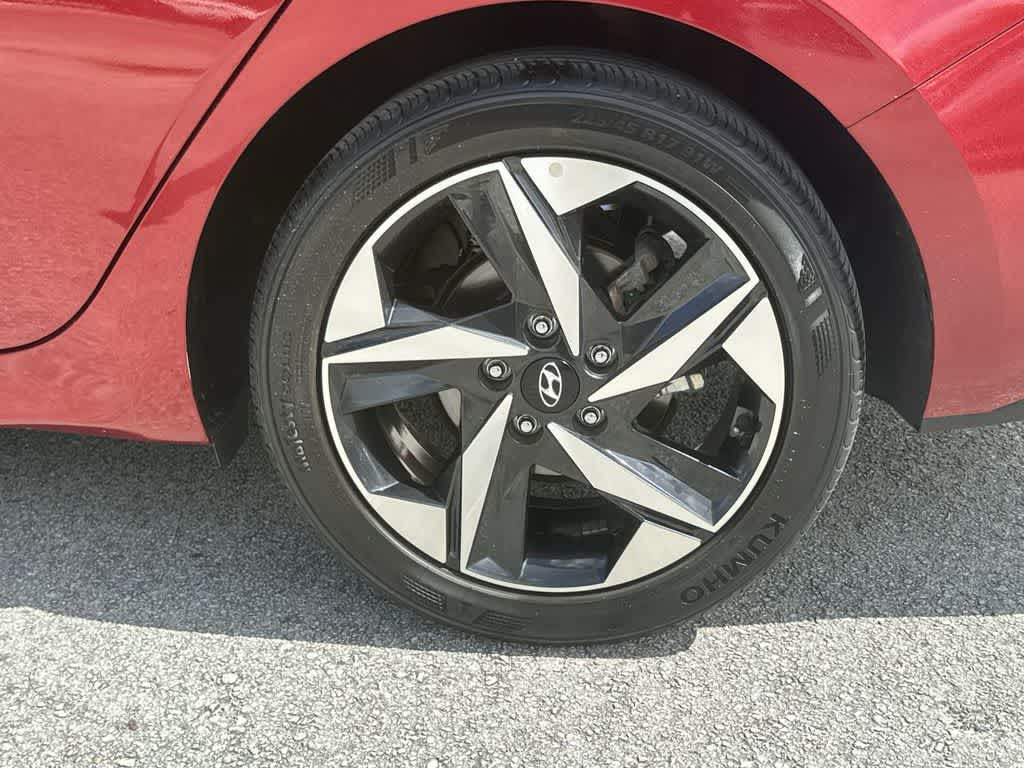 Thumbnail: 2023 Hyundai Elantra - 11