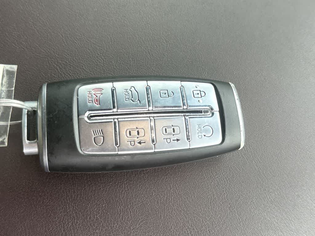 Thumbnail: 2023 Genesis GV70 - 28