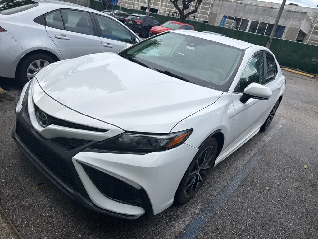 Thumbnail: 2021 Toyota Camry - 3