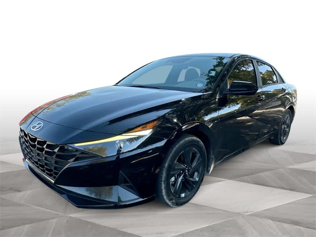 Thumbnail: 2022 Hyundai Elantra - 4