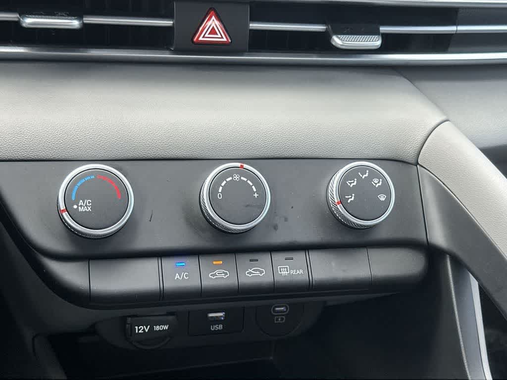 Thumbnail: 2024 Hyundai Elantra - 20