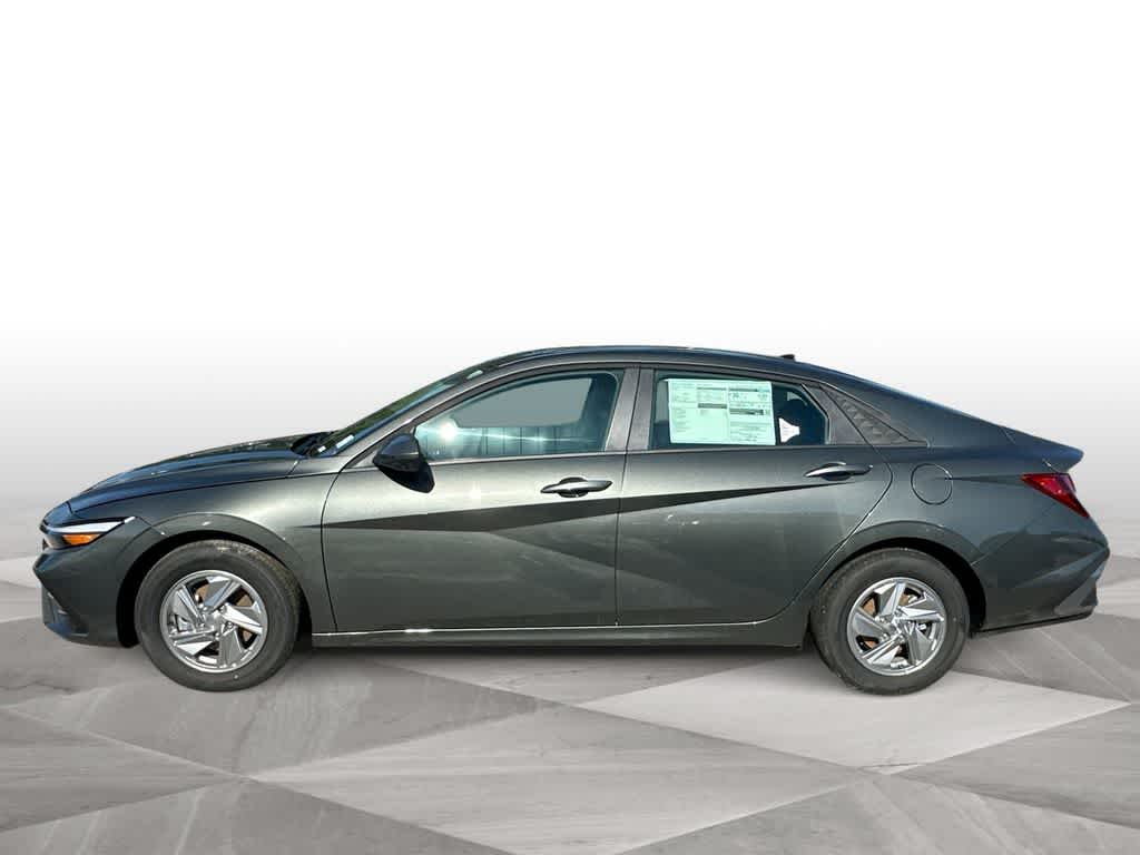 Thumbnail: 2026 Hyundai Elantra - 5