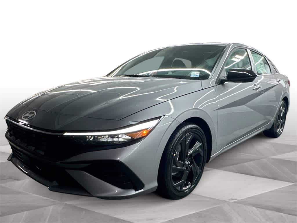 Thumbnail: 2026 Hyundai Elantra - 4