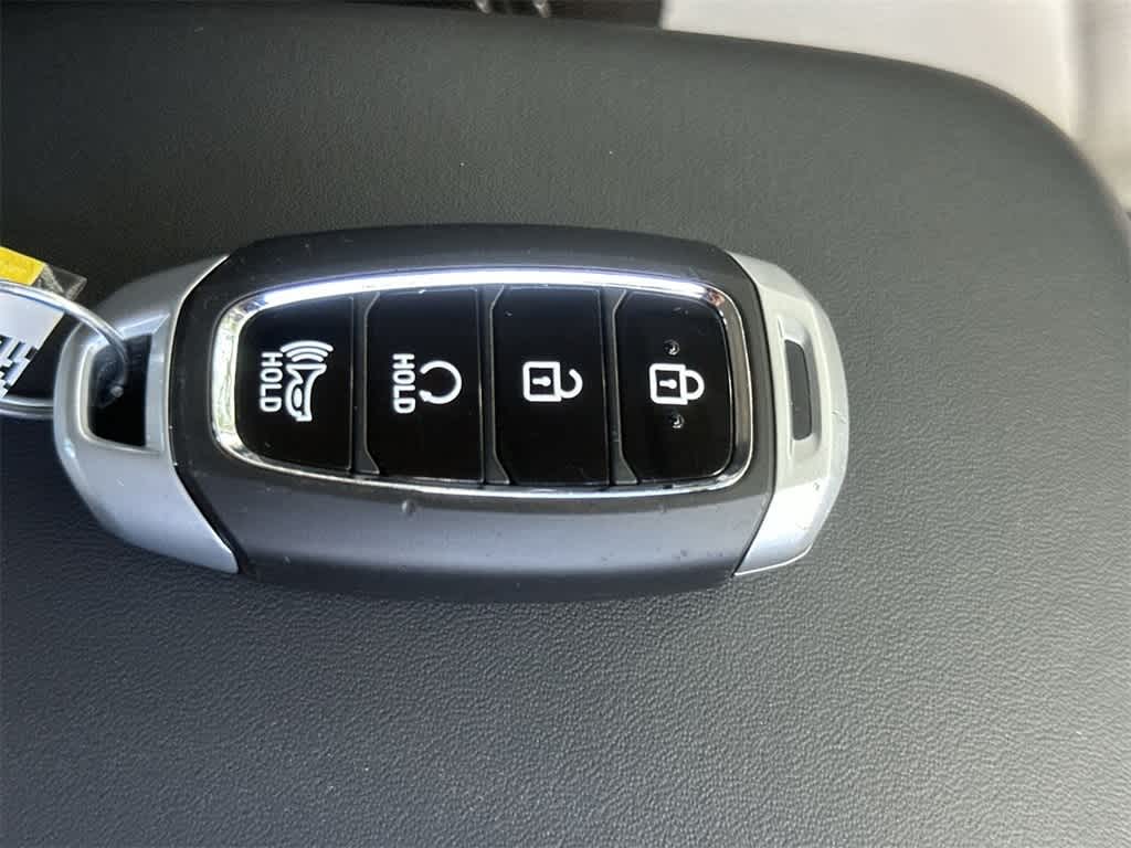 Thumbnail: 2025 Hyundai Venue - 28