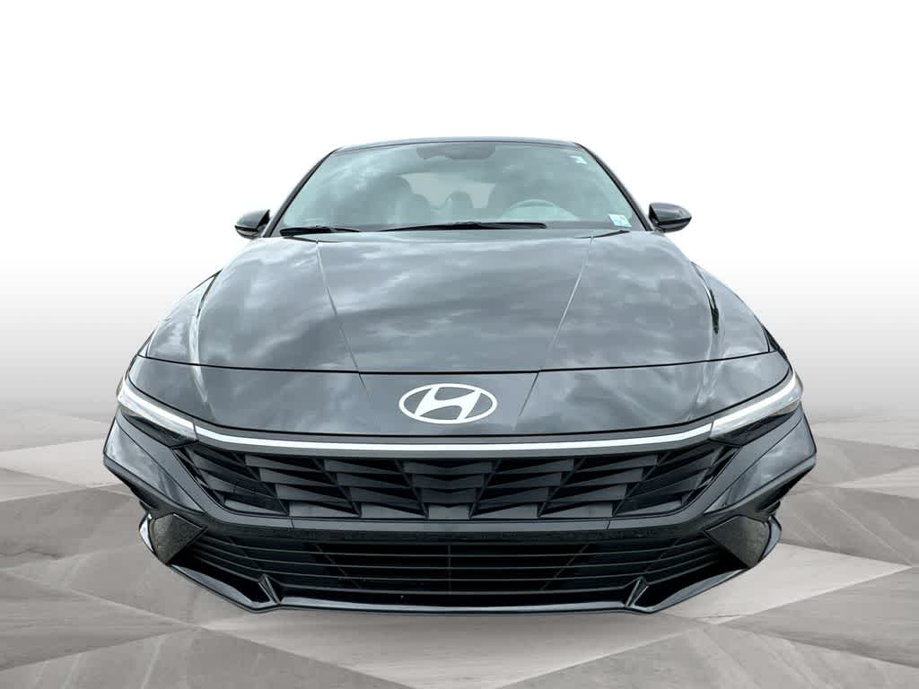 Thumbnail: 2024 Hyundai Elantra - 3