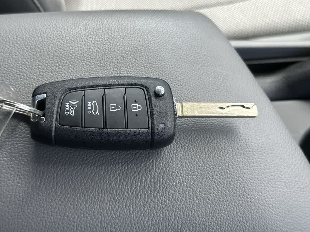 Thumbnail: 2024 Hyundai Elantra - 28