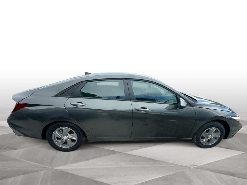 Thumbnail: 2026 Hyundai Elantra - 9