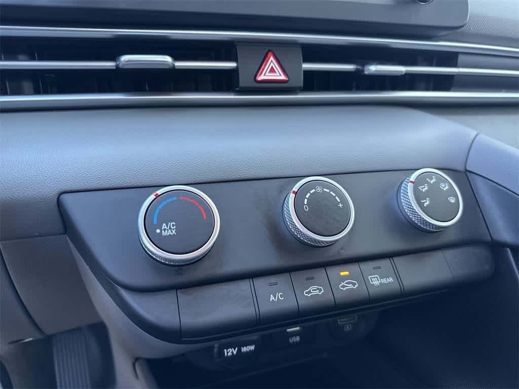 Thumbnail: 2023 Hyundai Elantra - 19