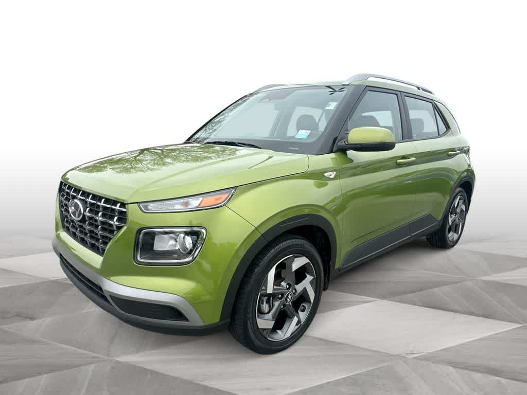 Thumbnail: 2023 Hyundai Venue - 4