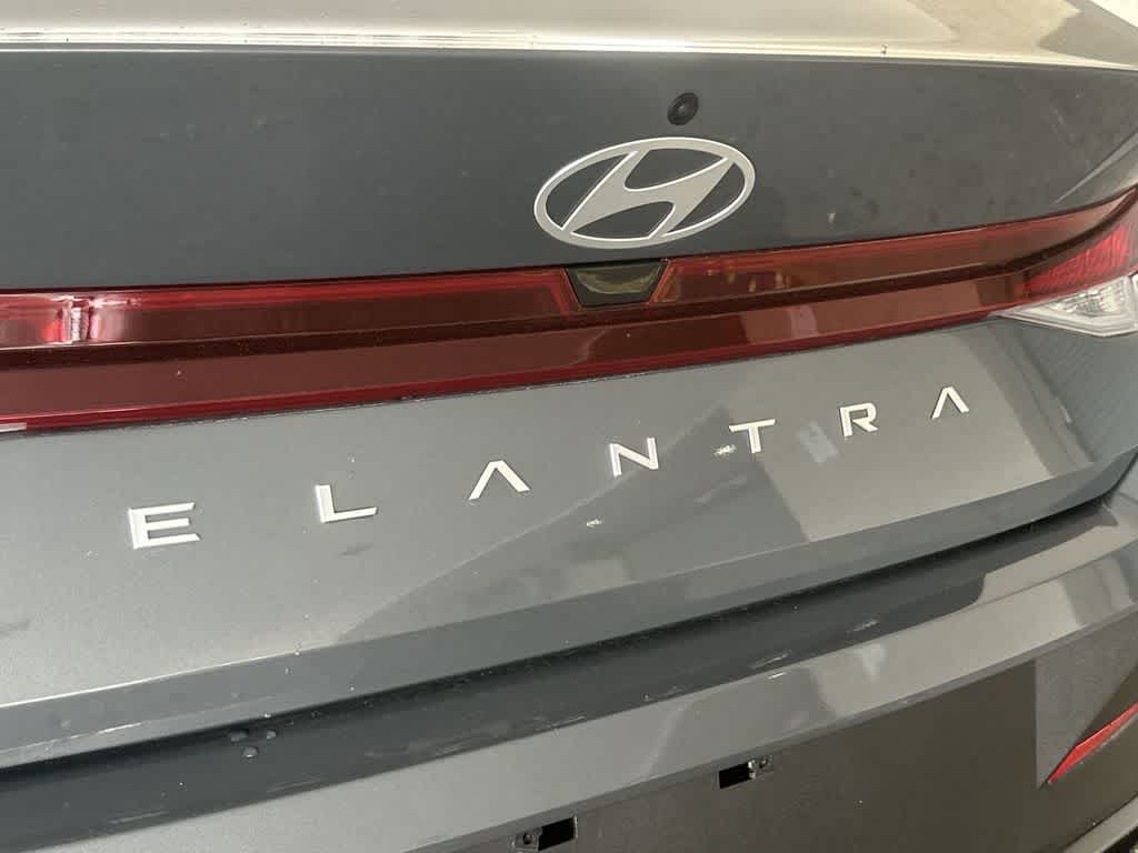 Thumbnail: 2025 Hyundai Elantra - 11