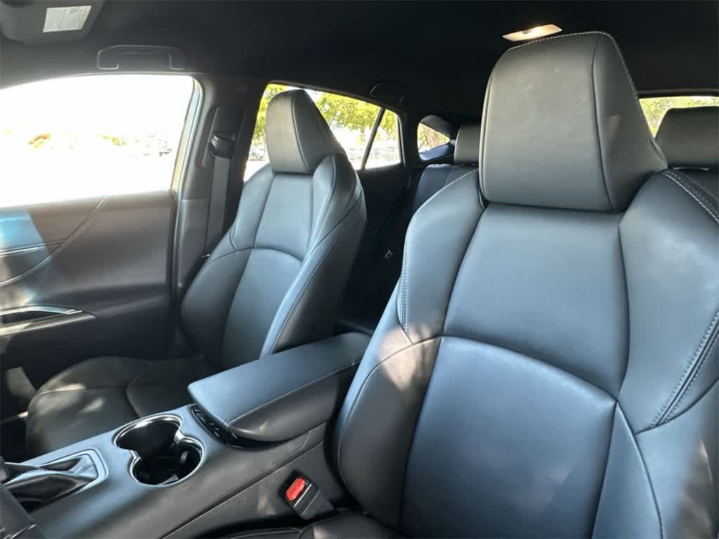 Thumbnail: 2022 Toyota Venza - 14