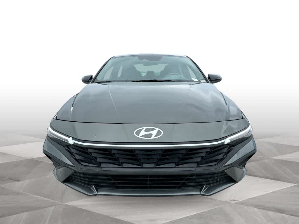 Thumbnail: 2026 Hyundai Elantra - 3