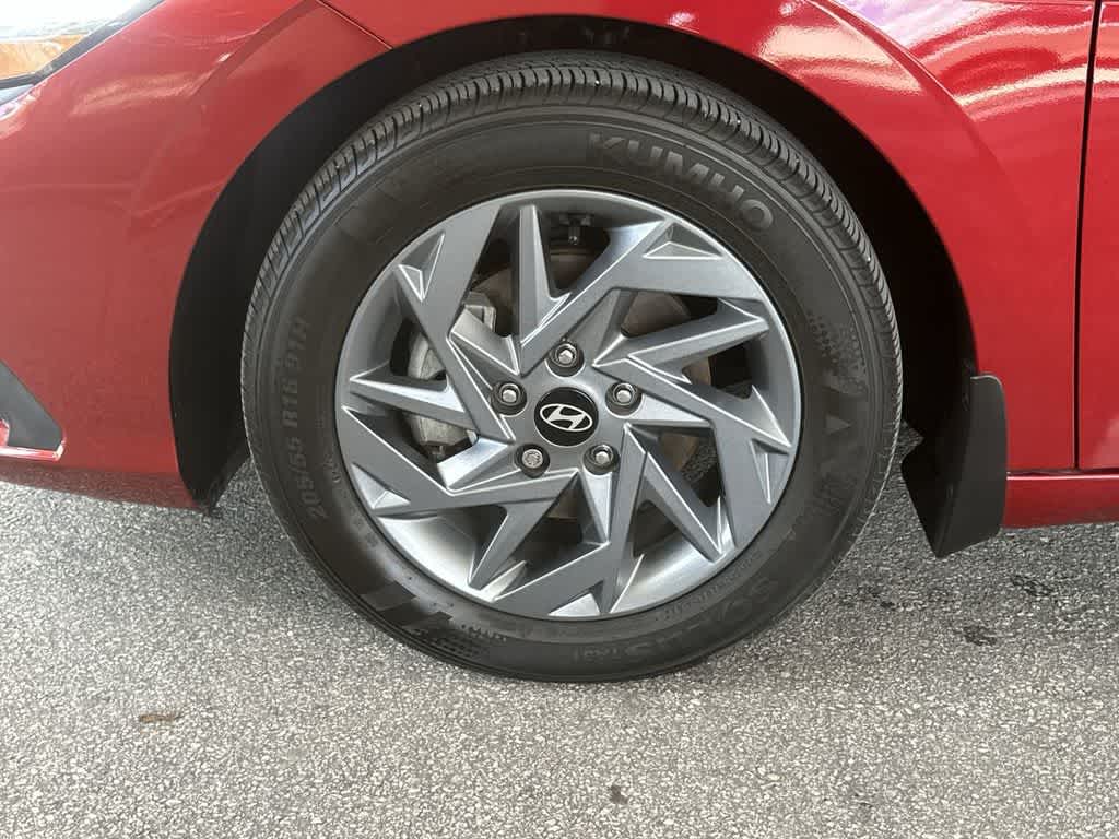 Thumbnail: 2024 Hyundai Elantra - 10