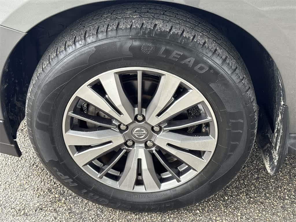 Thumbnail: 2020 Nissan Pathfinder - 11