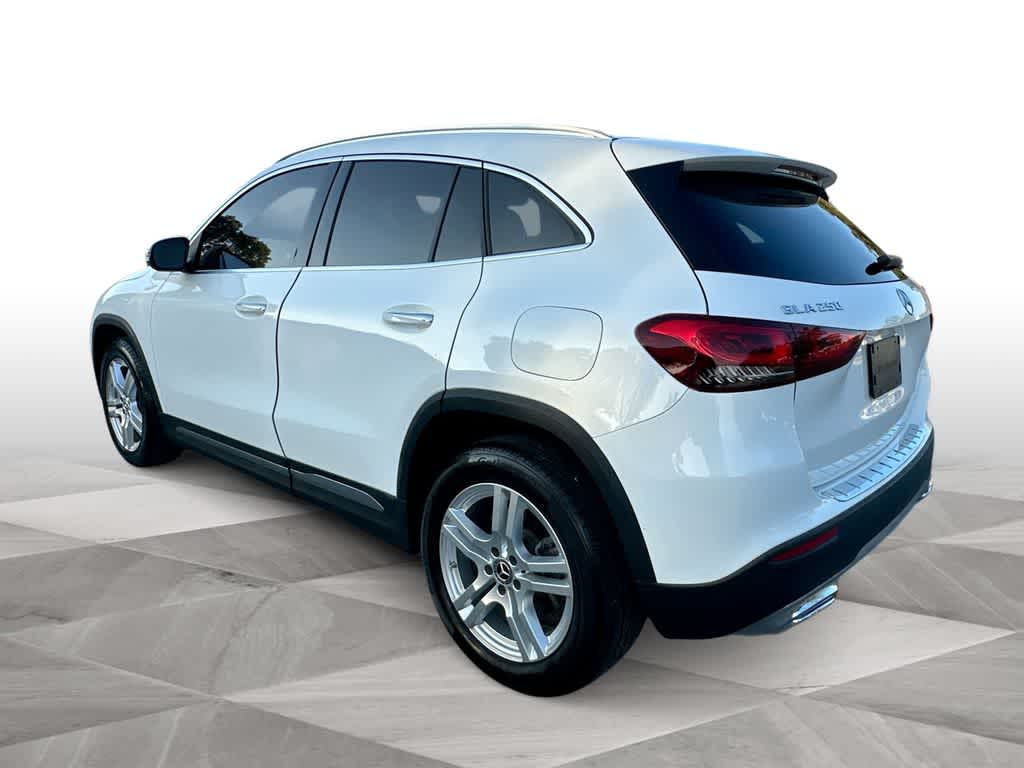 Thumbnail: 2021 Mercedes-Benz GLA - 6