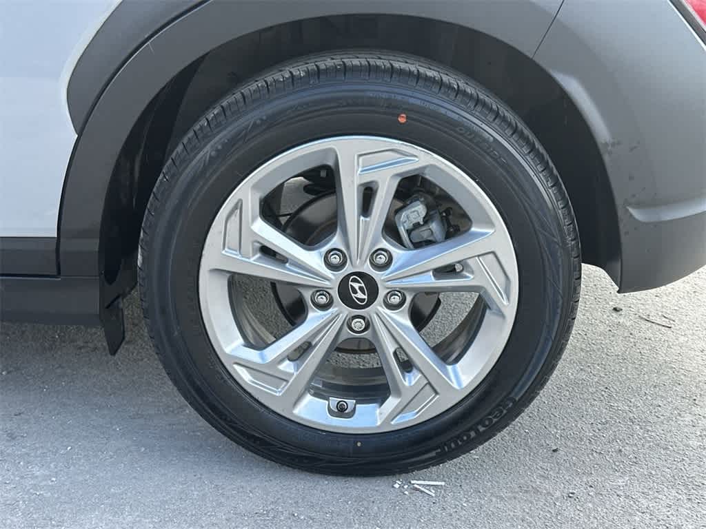 Thumbnail: 2022 Hyundai Kona - 11