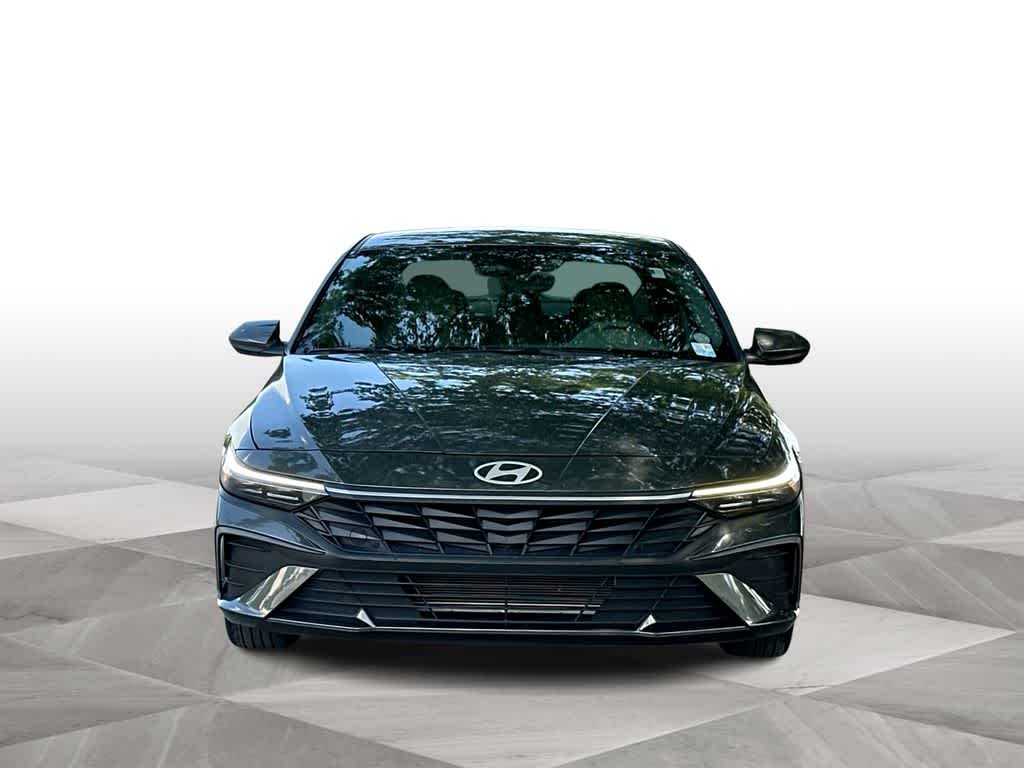Thumbnail: 2024 Hyundai Elantra - 3