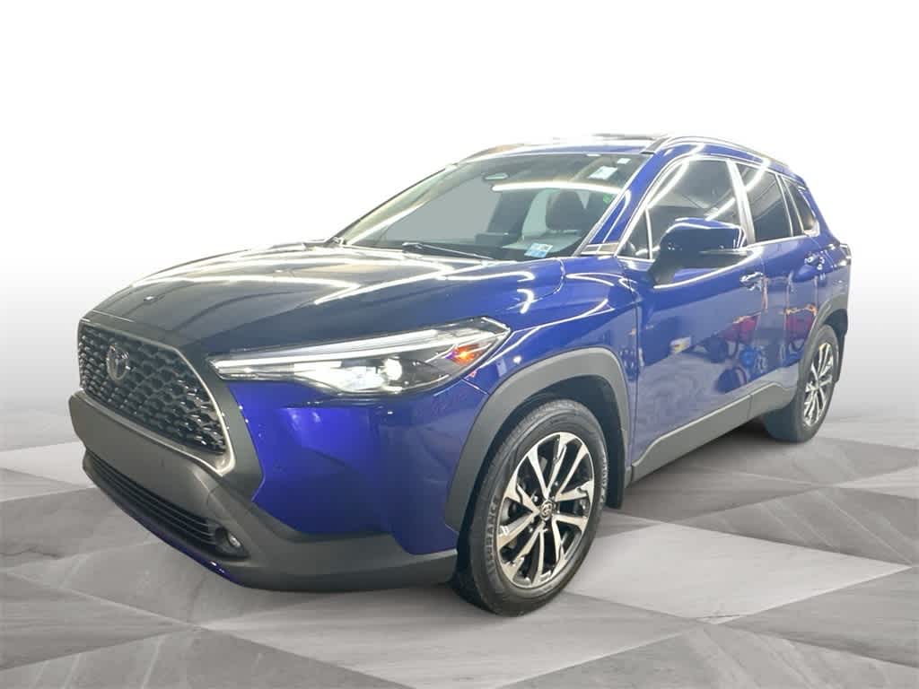 Thumbnail: 2023 Toyota Corolla Cross - 4