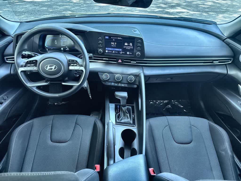 Thumbnail: 2024 Hyundai Elantra - 24