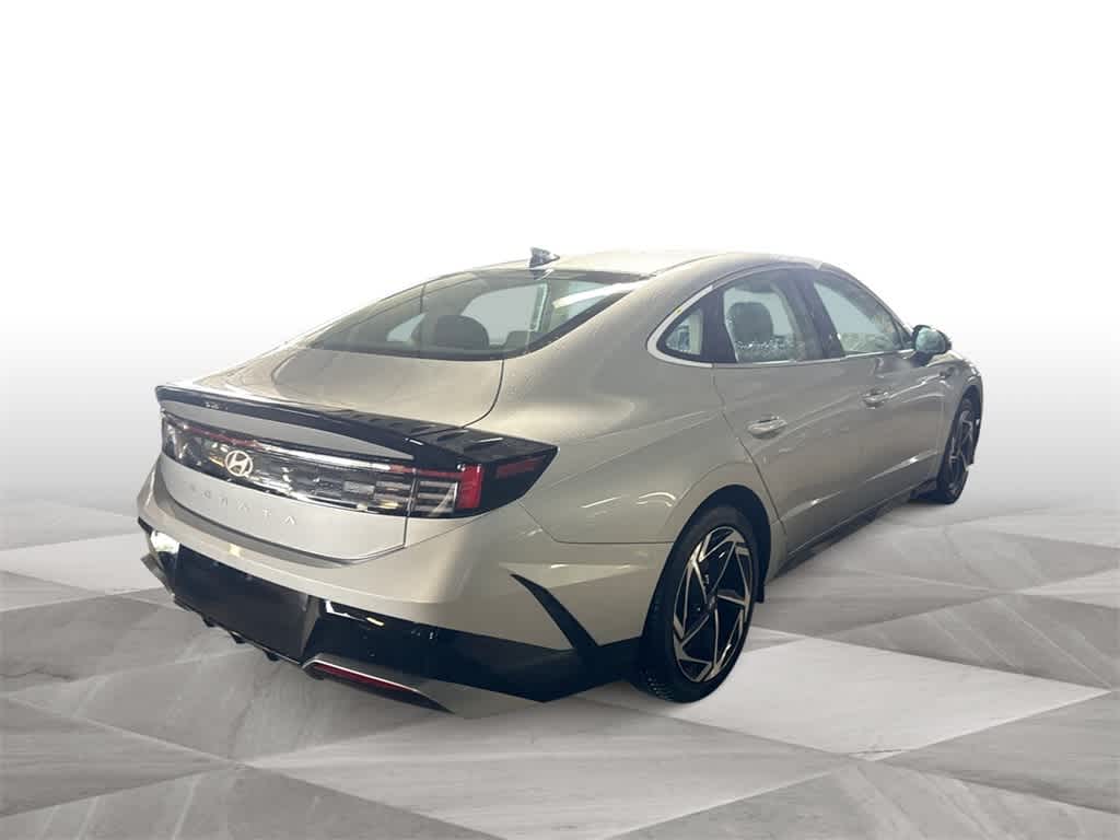 Thumbnail: 2026 Hyundai Sonata - 8