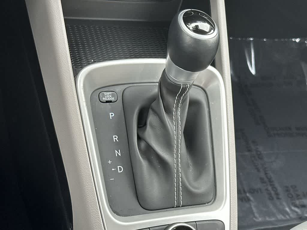 Thumbnail: 2025 Hyundai Venue - 21