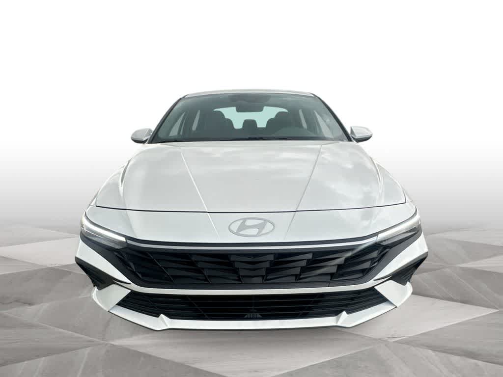 Thumbnail: 2026 Hyundai Elantra - 3