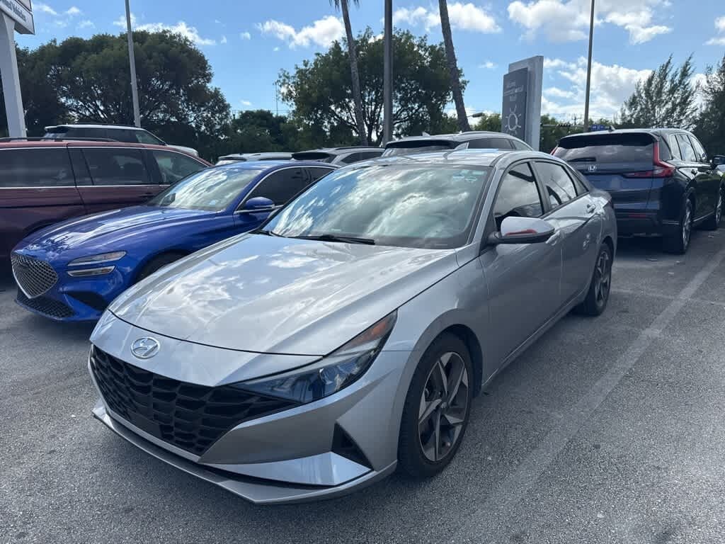Used 2023 Hyundai Elantra SEL Sedan