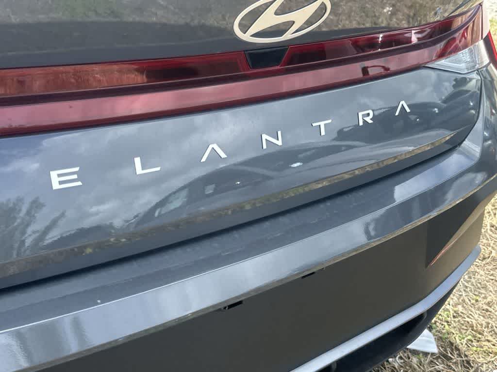 Thumbnail: 2026 Hyundai Elantra - 10
