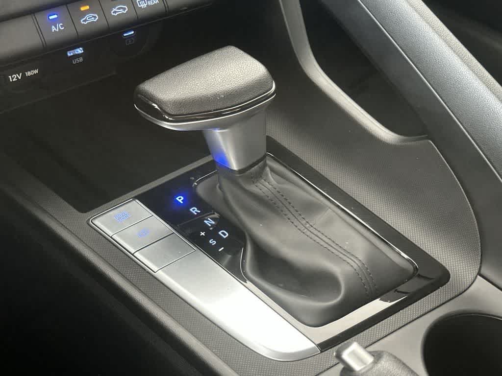 Thumbnail: 2025 Hyundai Elantra - 21
