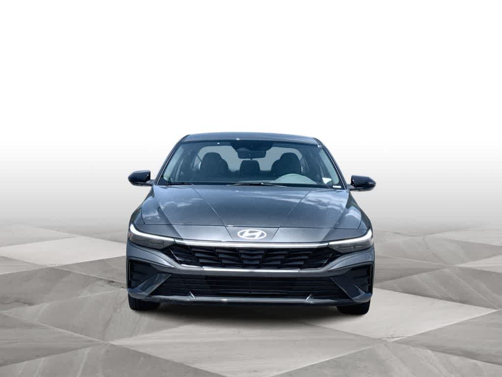Thumbnail: 2026 Hyundai Elantra - 3