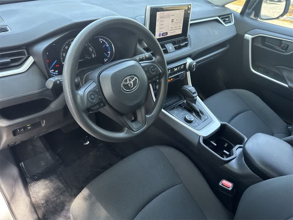 2024 Toyota RAV4 LE 13