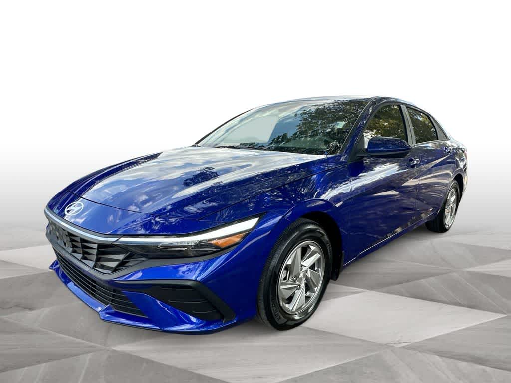 Thumbnail: 2025 Hyundai Elantra - 4