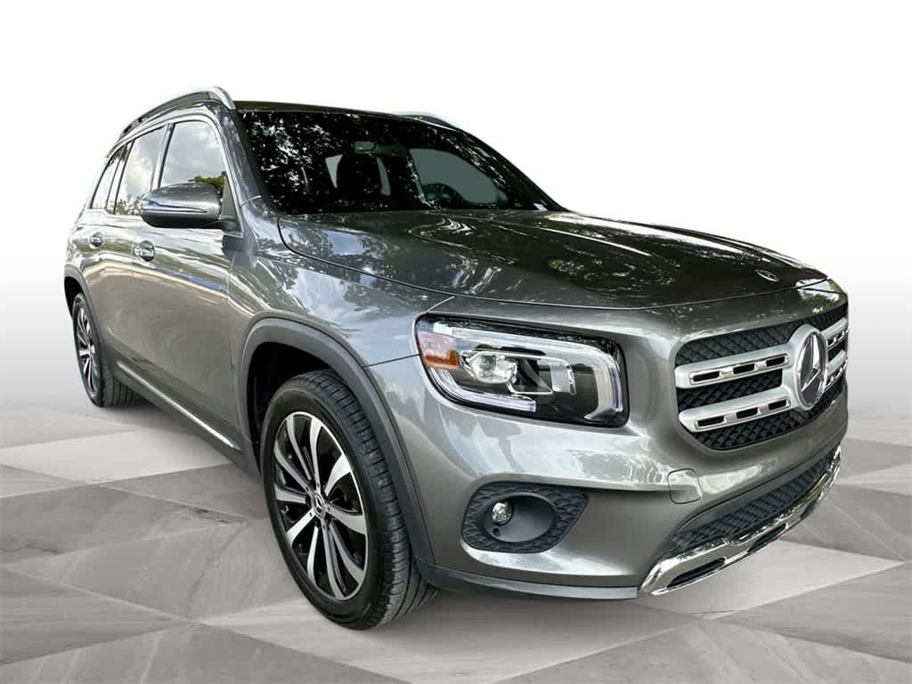 Thumbnail: 2022 Mercedes-Benz GLB - 2